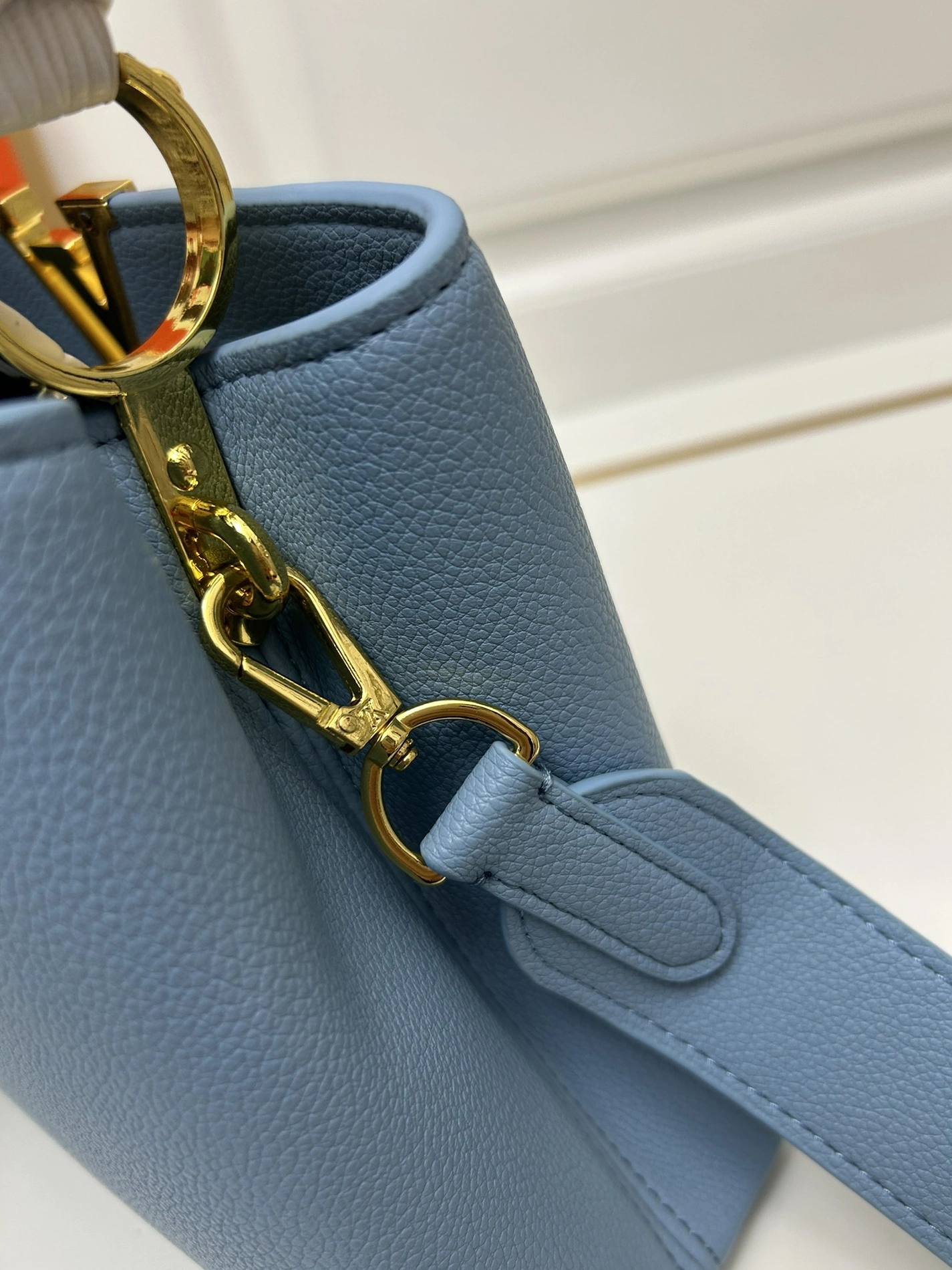 Louis Vuitton AAA Quality Handbags For Women Versatile 3896 - Image 6