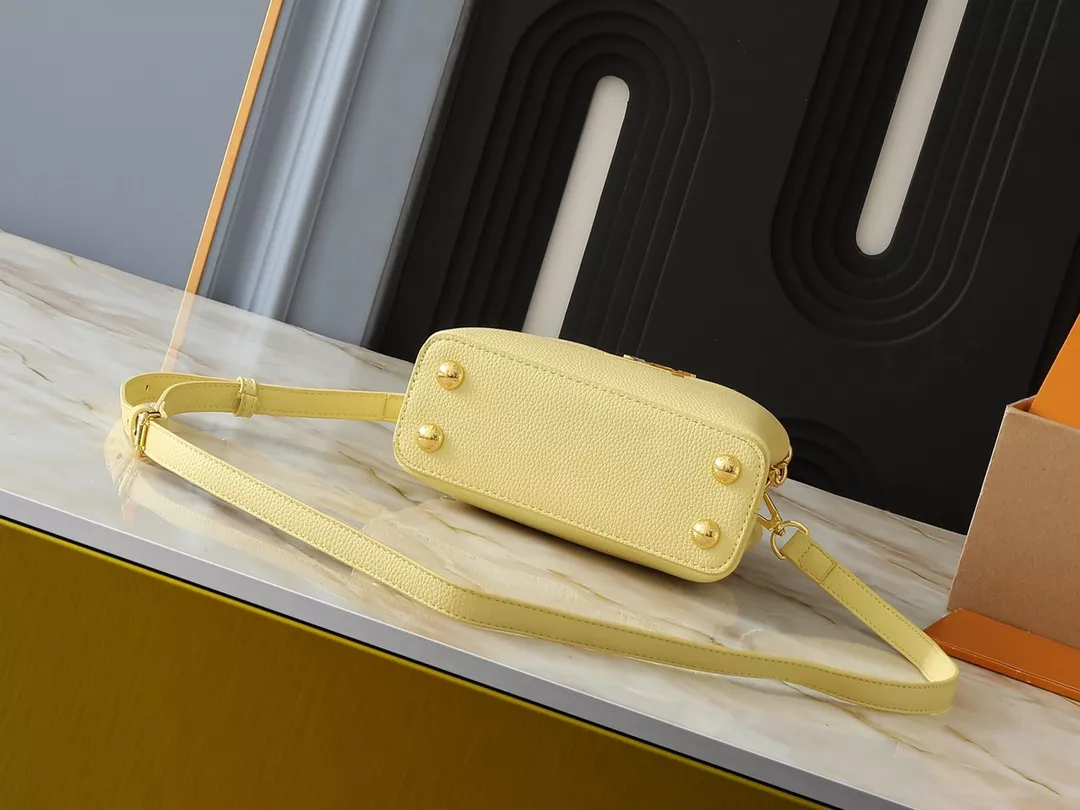 Louis Vuitton AAA Quality Messenger Bags For Unisex Affordable 3320 - Image 4