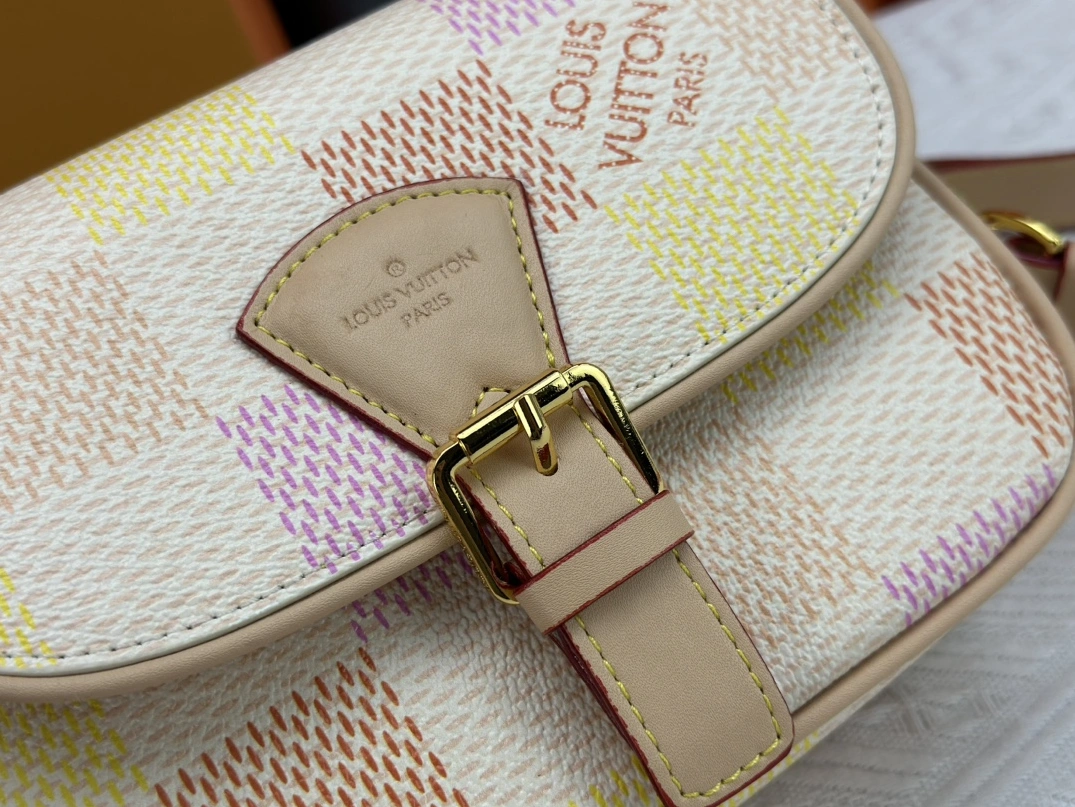 Louis Vuitton AAA Quality Messenger Bags For Women BestValue 1778 - Image 6