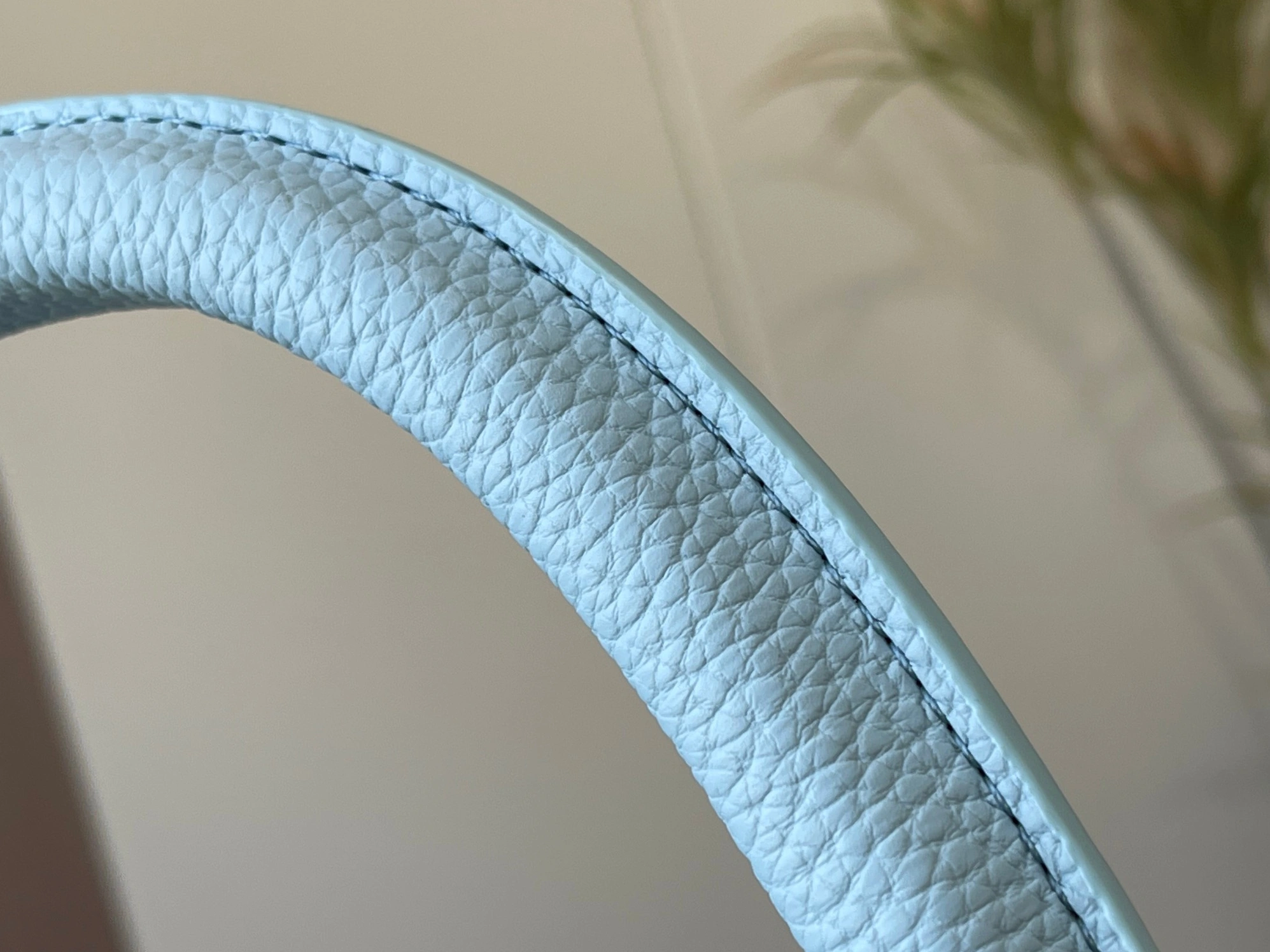 Louis Vuitton AAA Quality Messenger Bags For Women Breathable 9141 - Image 6