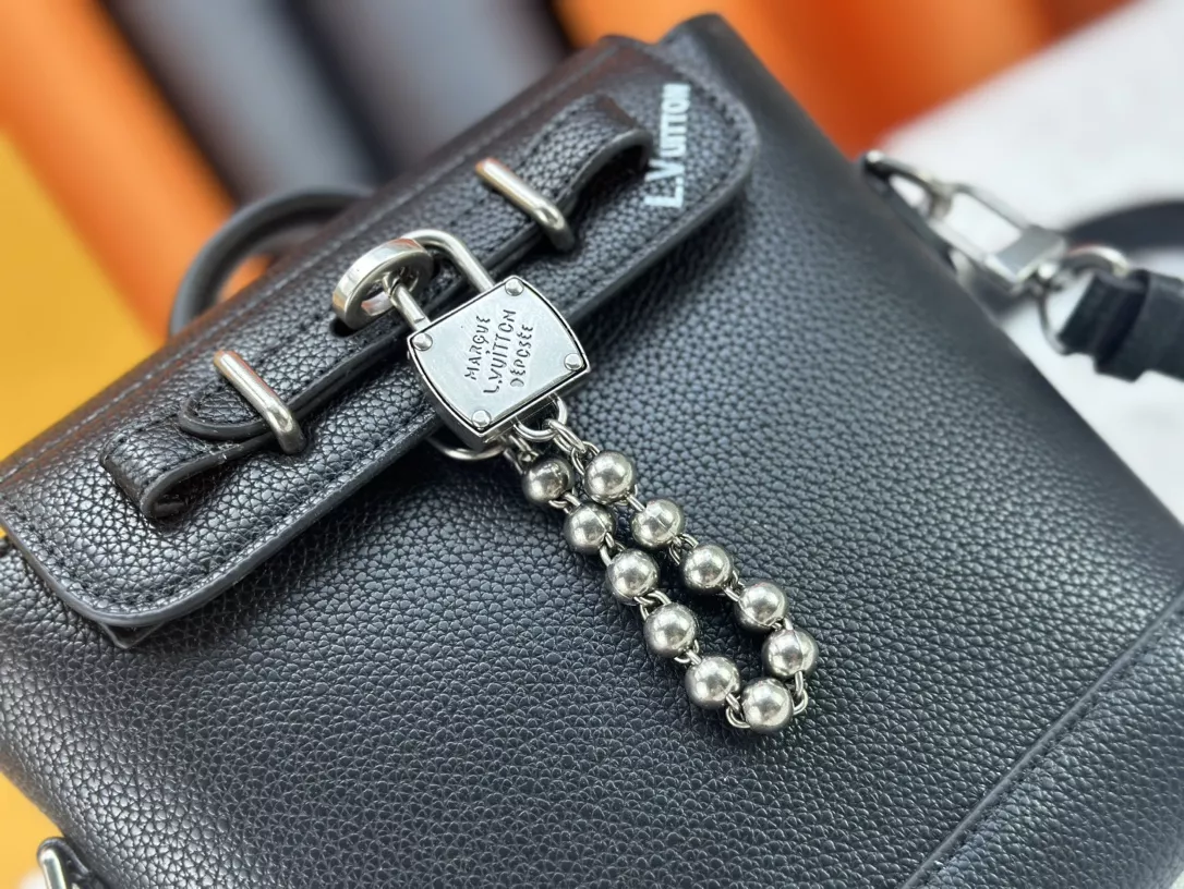 Louis Vuitton AAA Quality Messenger Bags For Women Durable 1781 - Image 6