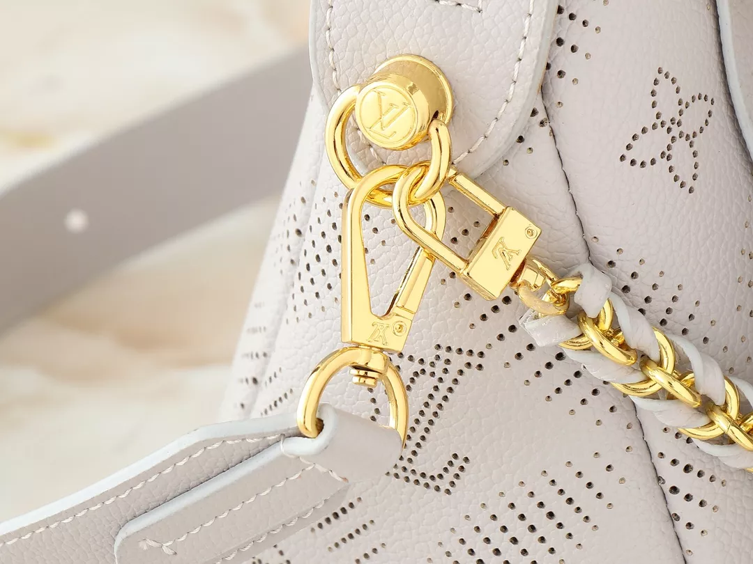 Louis Vuitton AAA Quality Messenger Bags For Women EasyMatch 6137 - Image 7