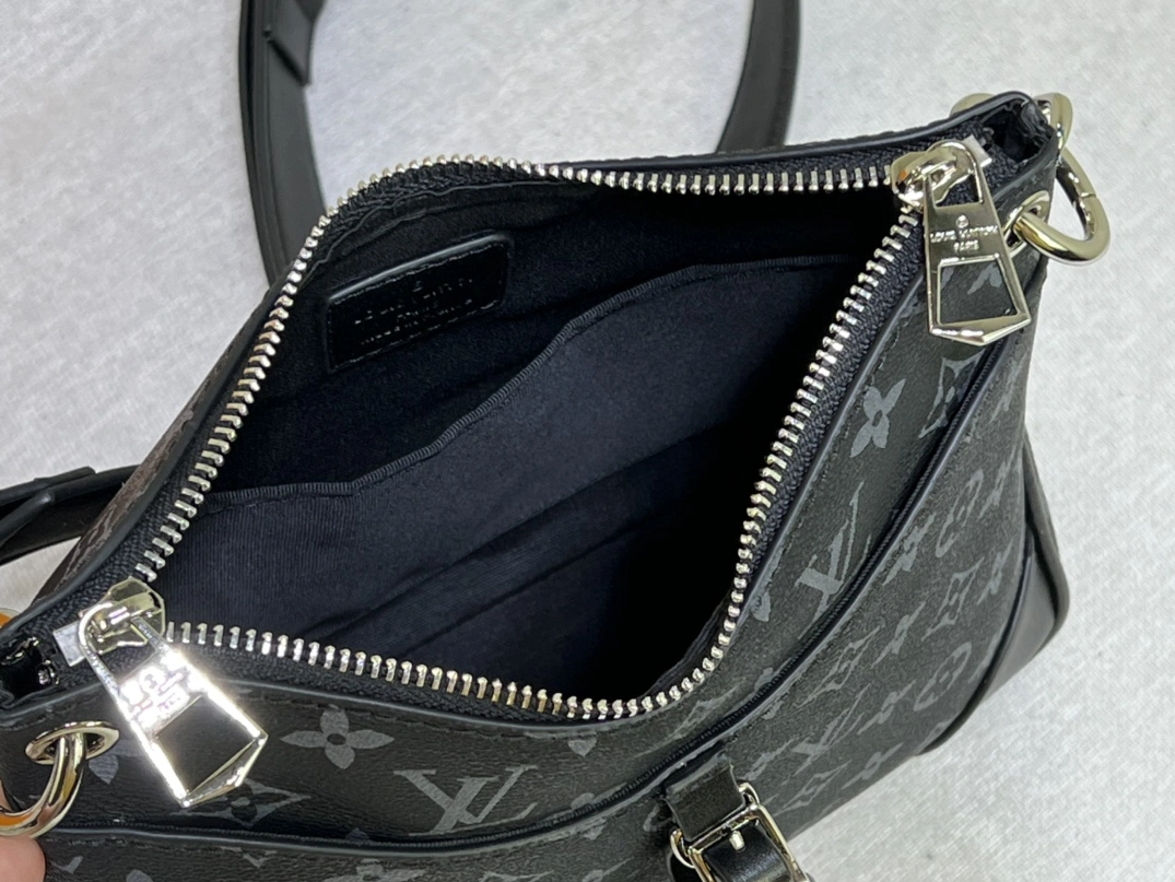 Louis Vuitton AAA Quality Messenger Bags For Women SportInspired 9375 - Image 7