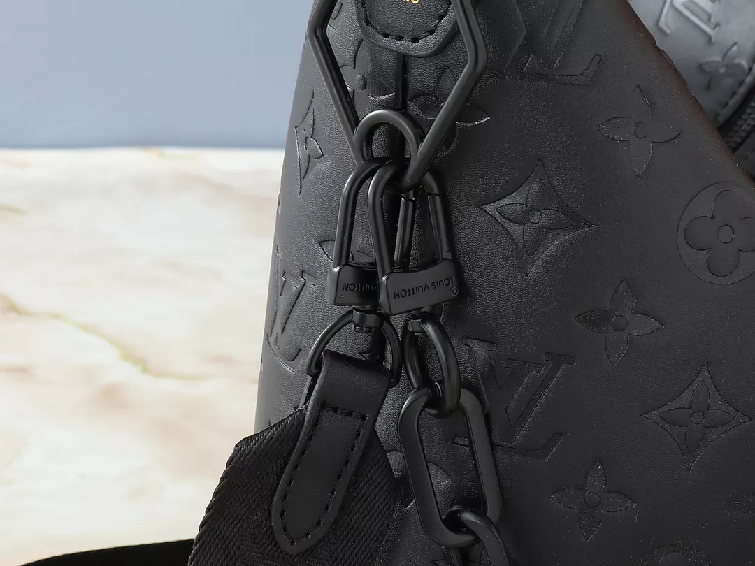 Louis Vuitton AAA Quality Messenger Bags For Women Vibrant 3959 - Image 6