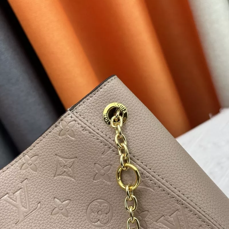 Louis Vuitton AAA Quality Messenger Bags For Women Vibrant 6974 - Image 7