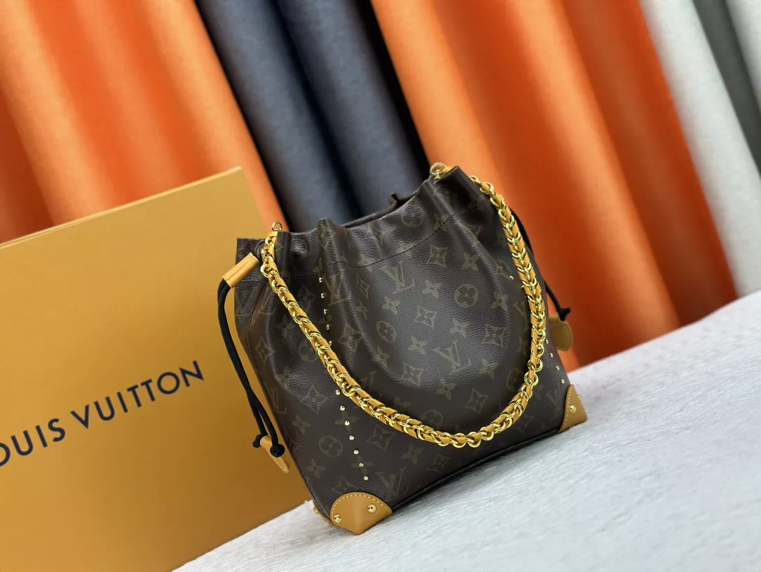 Louis Vuitton AAA Quality Shoulder Bags For Women Comfortable 6423