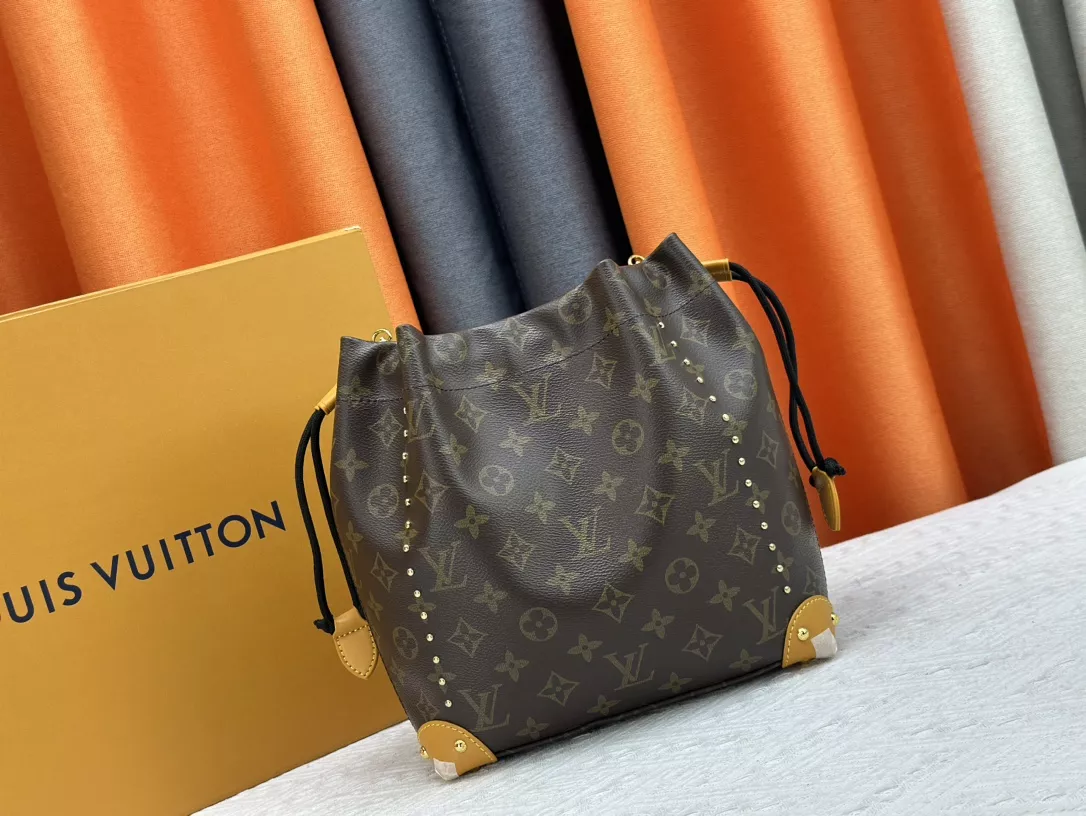 Louis Vuitton AAA Quality Shoulder Bags For Women Comfortable 6423 - Image 4