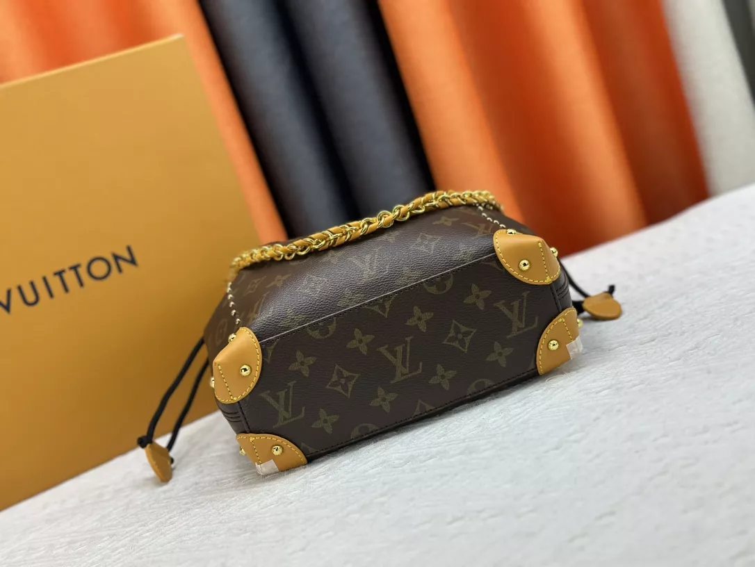 Louis Vuitton AAA Quality Shoulder Bags For Women Comfortable 6423 - Image 5
