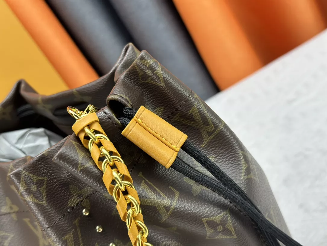 Louis Vuitton AAA Quality Shoulder Bags For Women Comfortable 6423 - Image 6