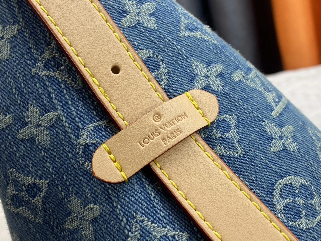 Louis Vuitton AAA Quality Shoulder Bags For Women Minimalist 8652 - Image 6