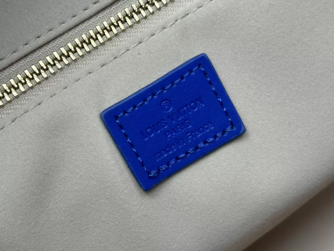 Louis Vuitton AAA Quality Shoulder Bags For Women Timeless 787 - Image 7