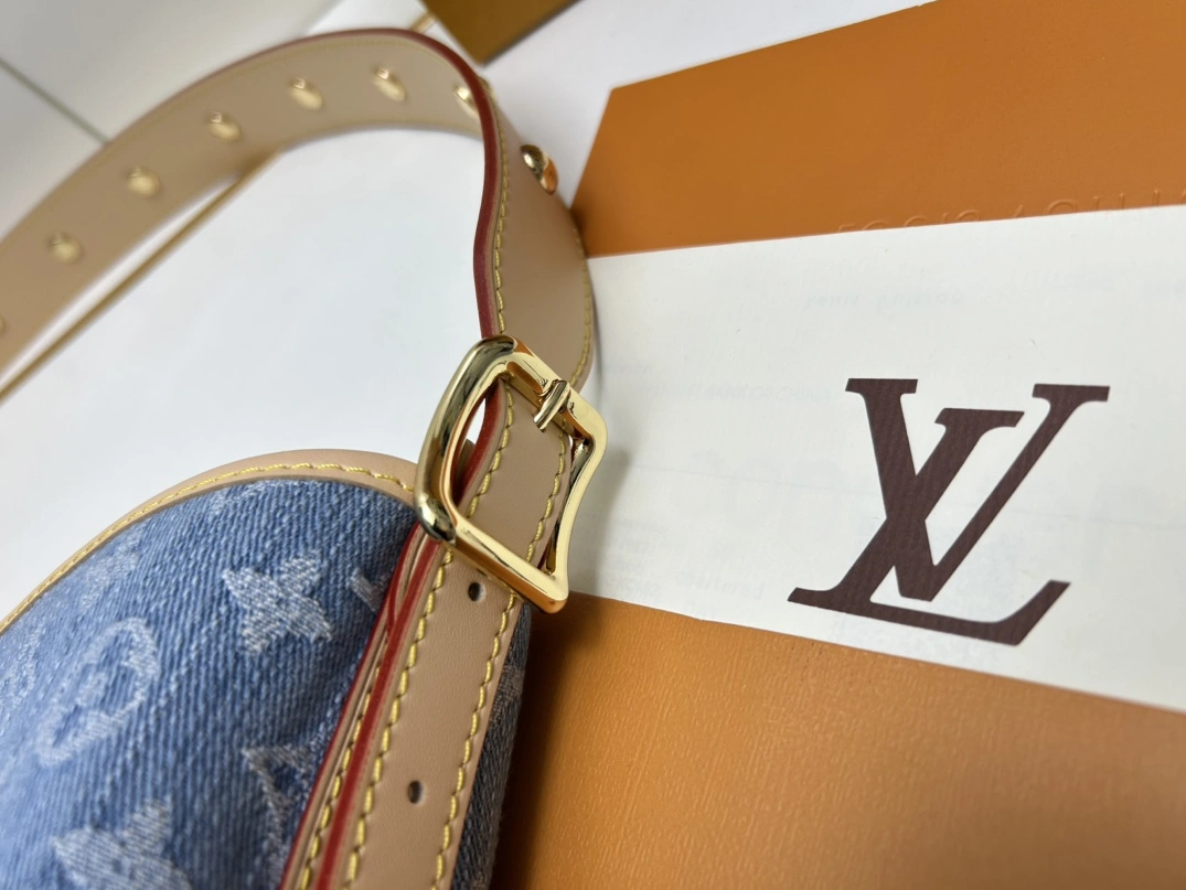 Louis Vuitton AAA Quality Shoulder Bags For Women UrbanStyle 4162 - Image 4