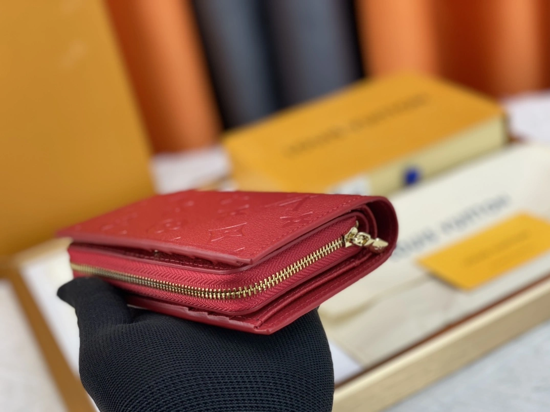 Louis Vuitton AAA Quality Wallets HighQuality 7096 - Image 4