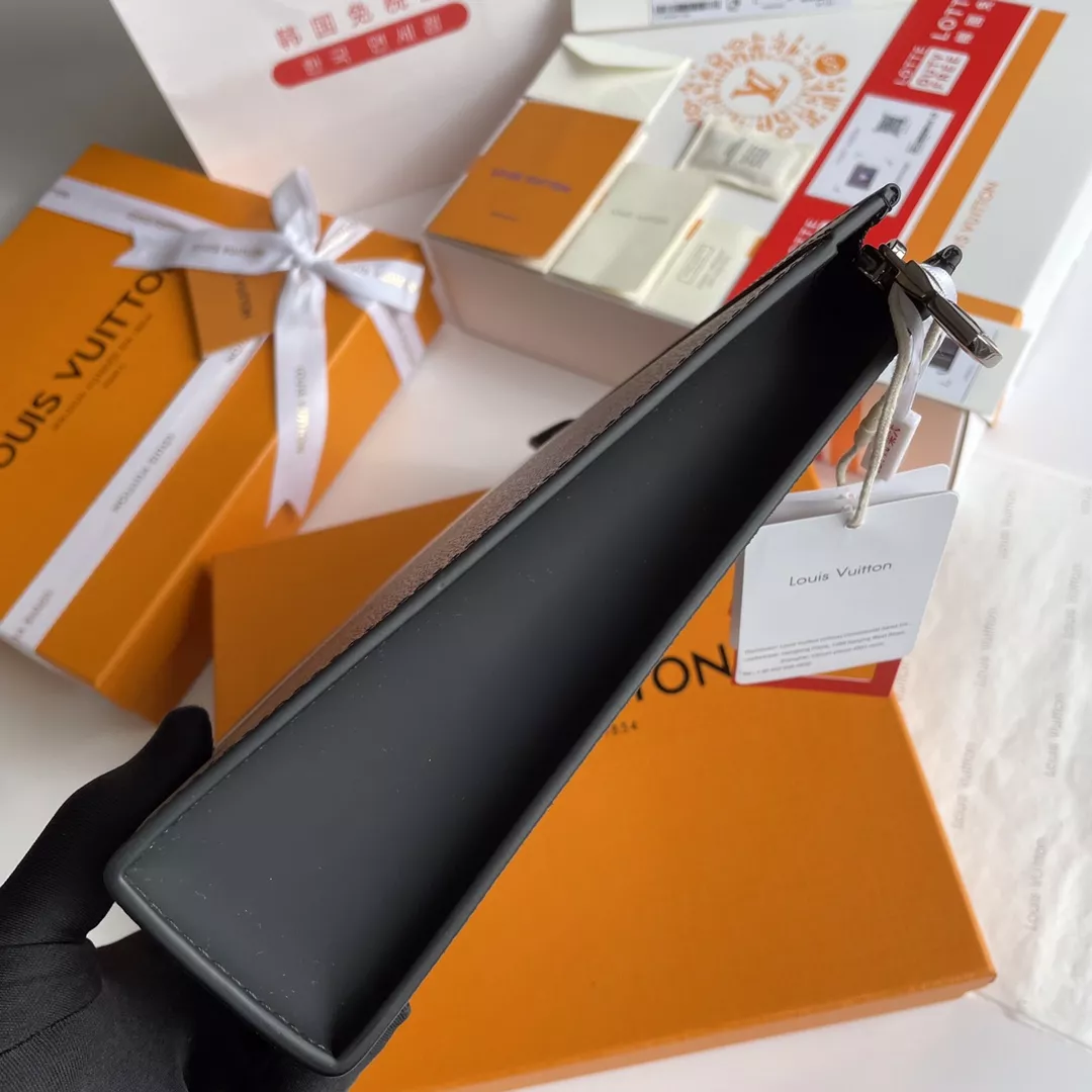 Louis Vuitton AAA Quality Wallets SmartChoice 8172 - Image 5