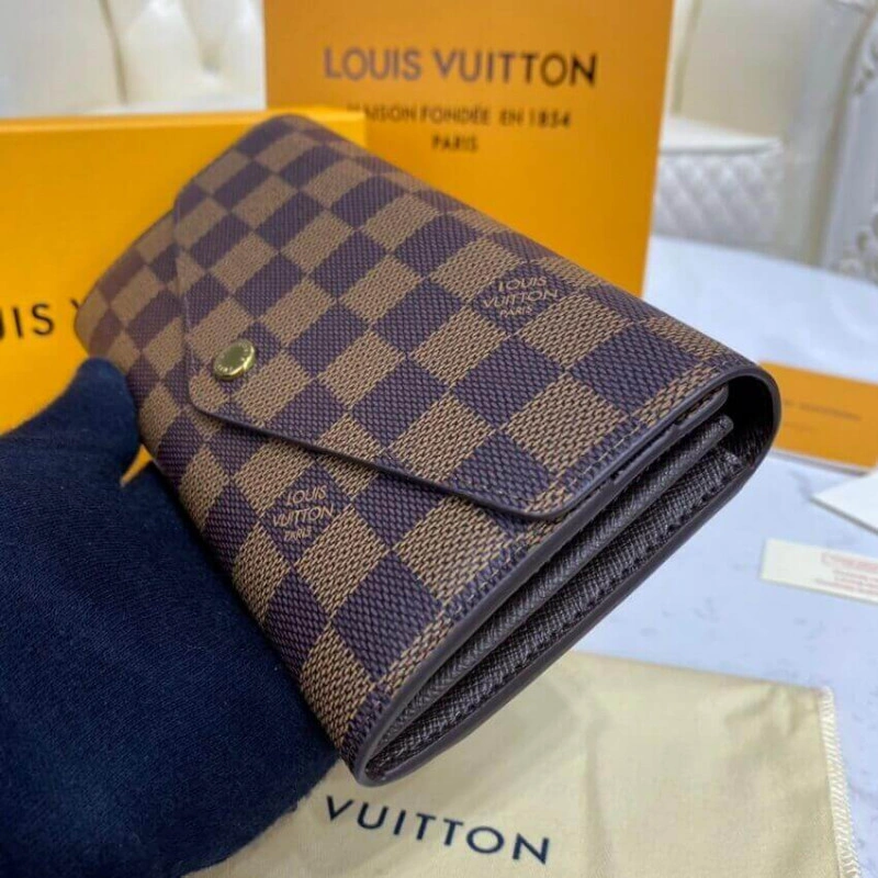 Press stu Louis Vuitton Damier Ebene Sarah Wallet Brown - Image 3