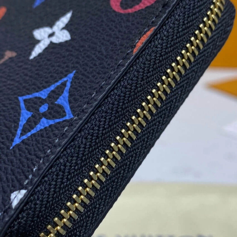 Zip closu Louis Vuitton Game On Zippy Coin Purse - Image 5