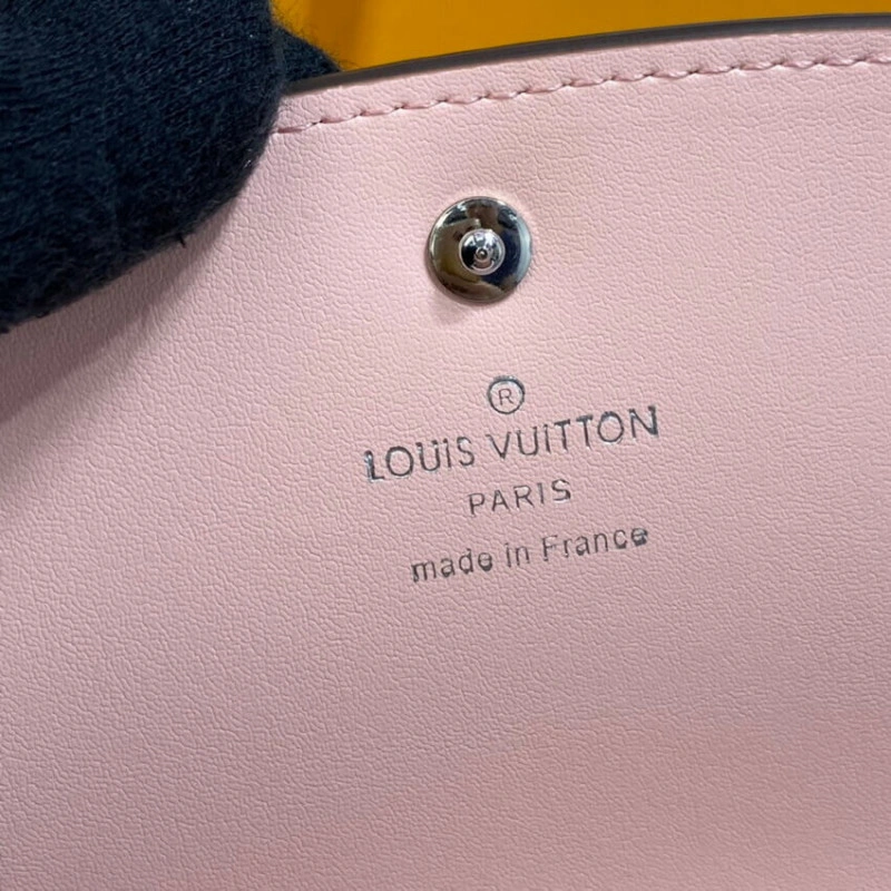 6 card sl Louis Vuitton Iris Compact Wallet in Pink Gradient Mahina Perforated Leather - Image 8