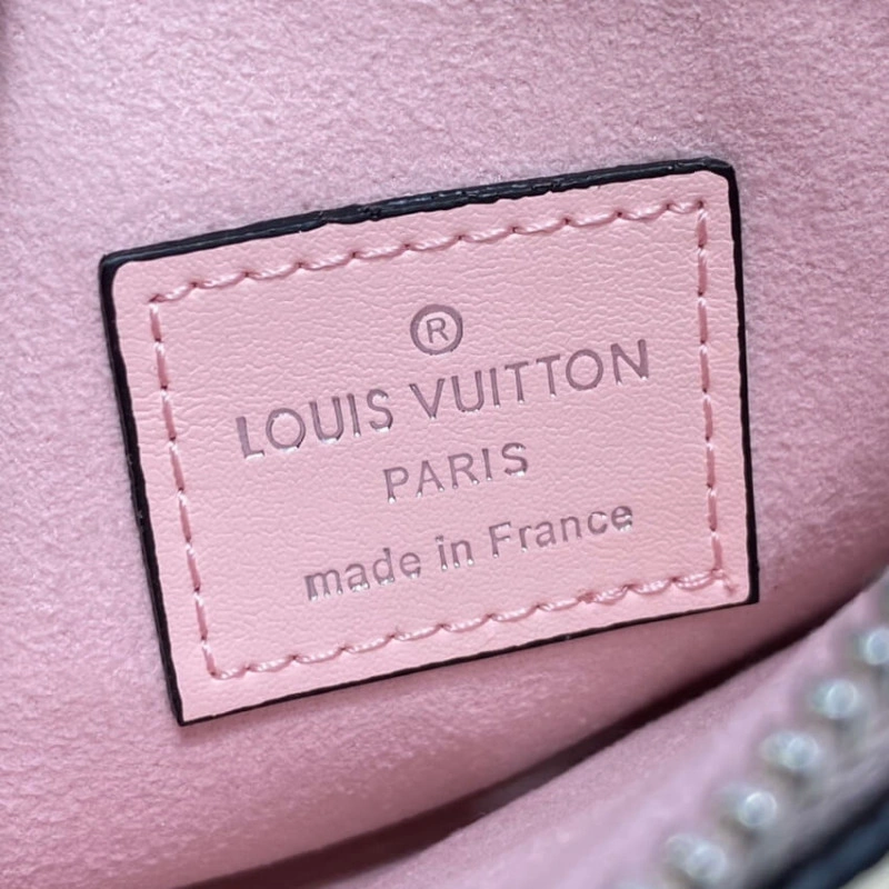 Key ring Louis Vuitton Key Pouch in Pink Gradient Mahina Perforated Leather - Image 8