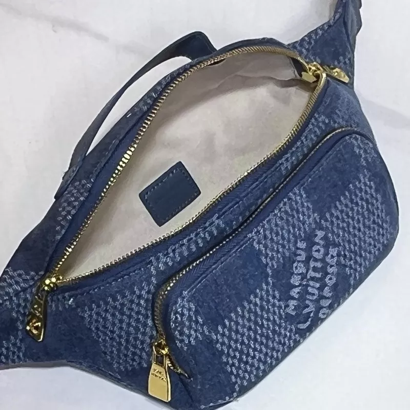 Louis Vuitton LV AAA Quality Belt Bags For Unisex Sophisticated 2912 - Image 7