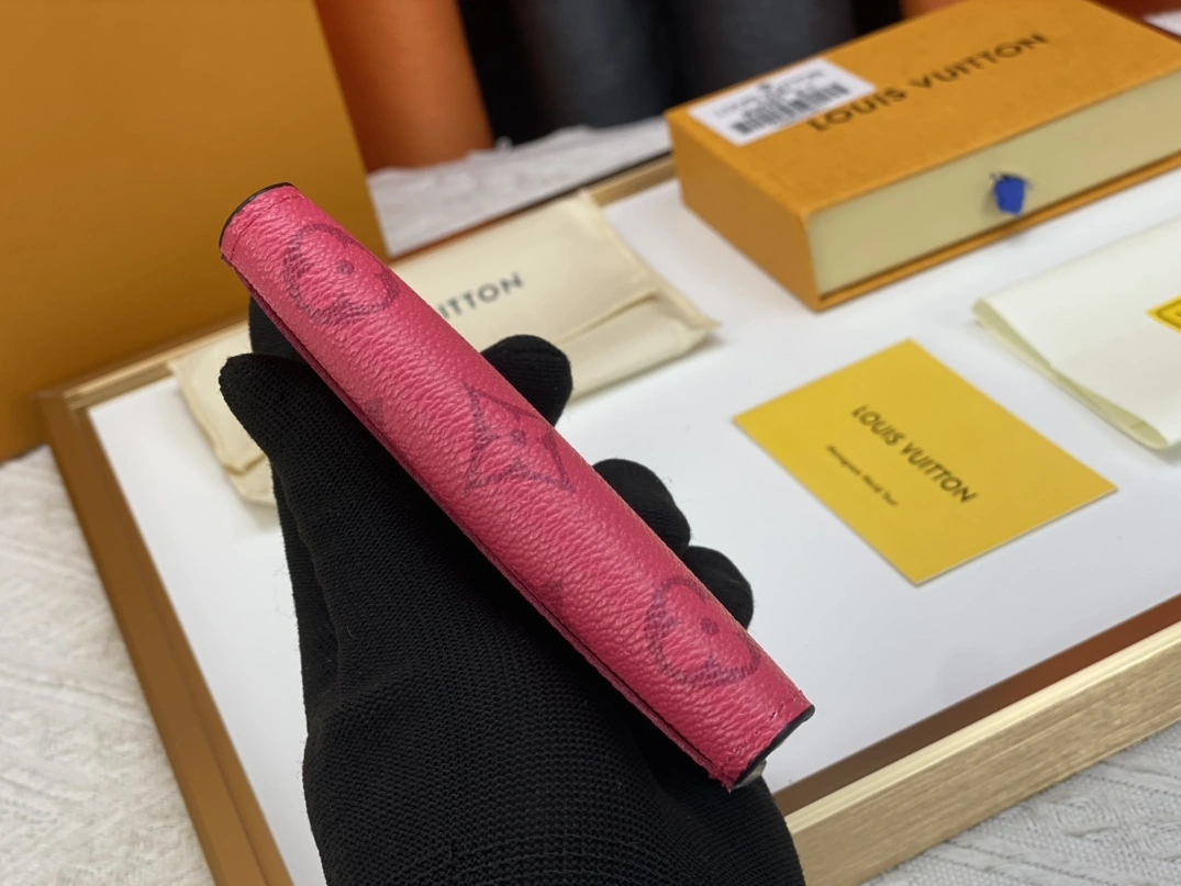 Louis Vuitton LV Card Case For Unisex Durable 6400 - Image 4