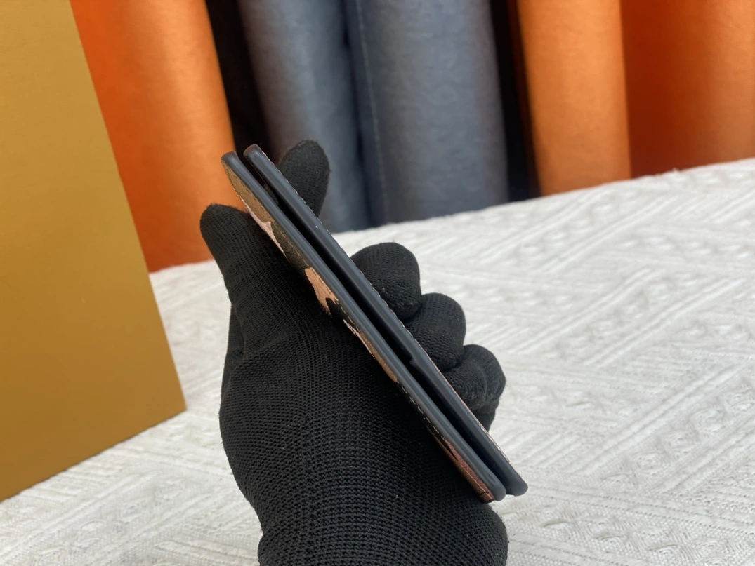 Louis Vuitton LV Card Case For Unisex GoAnywhere 1711 - Image 5