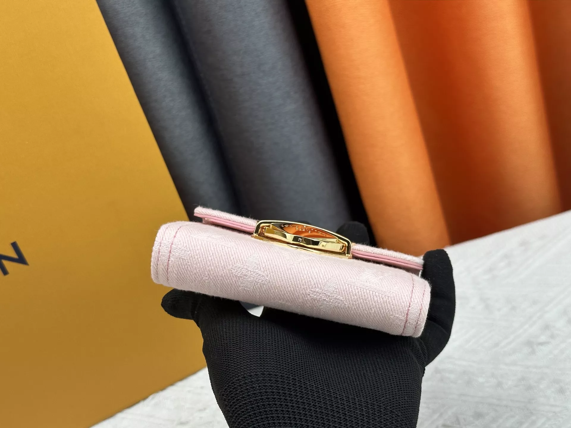 Louis Vuitton LV Card Case For Women Durable 6726 - Image 3