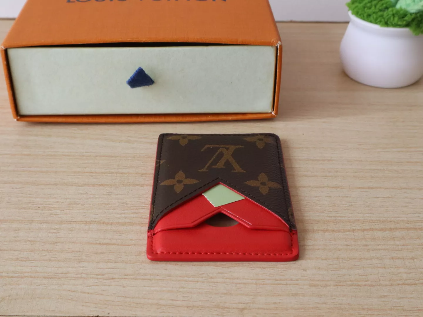 Louis Vuitton LV Card Case For Women Sophisticated 1349 - Image 3