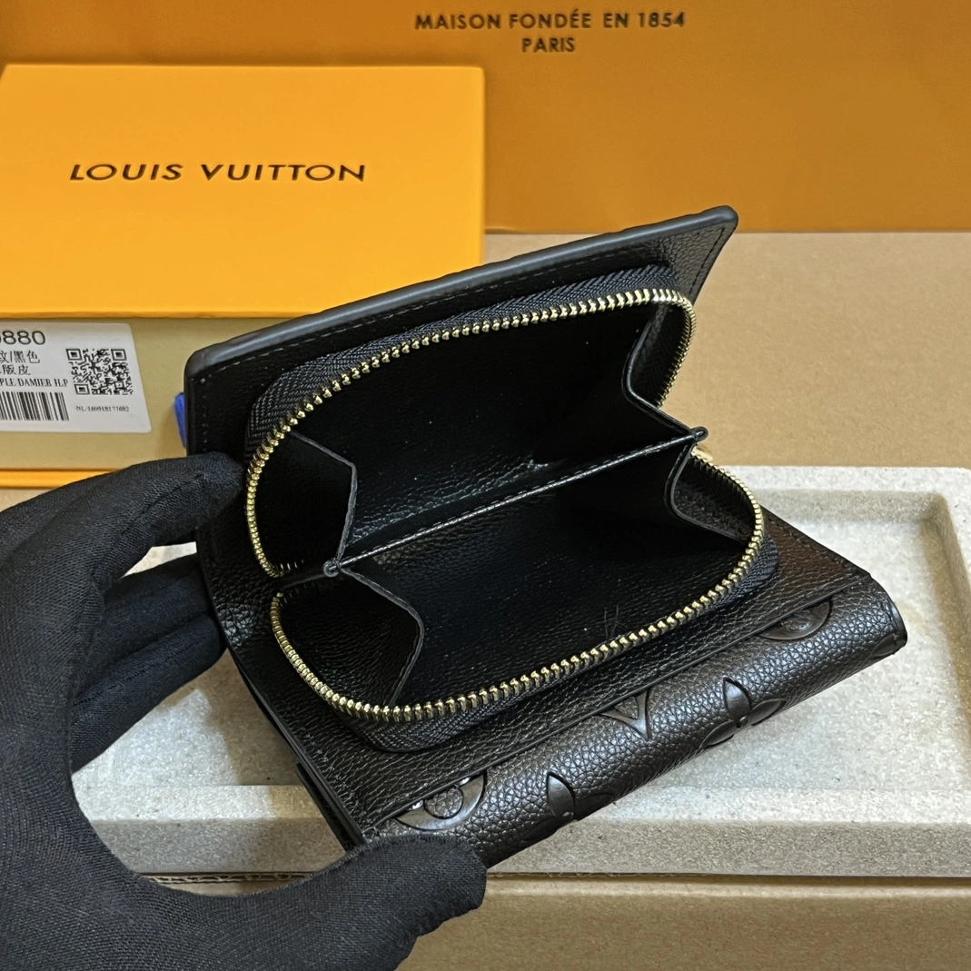 Louis Vuitton LV Card Case For Women StreetReady 1419 - Image 5