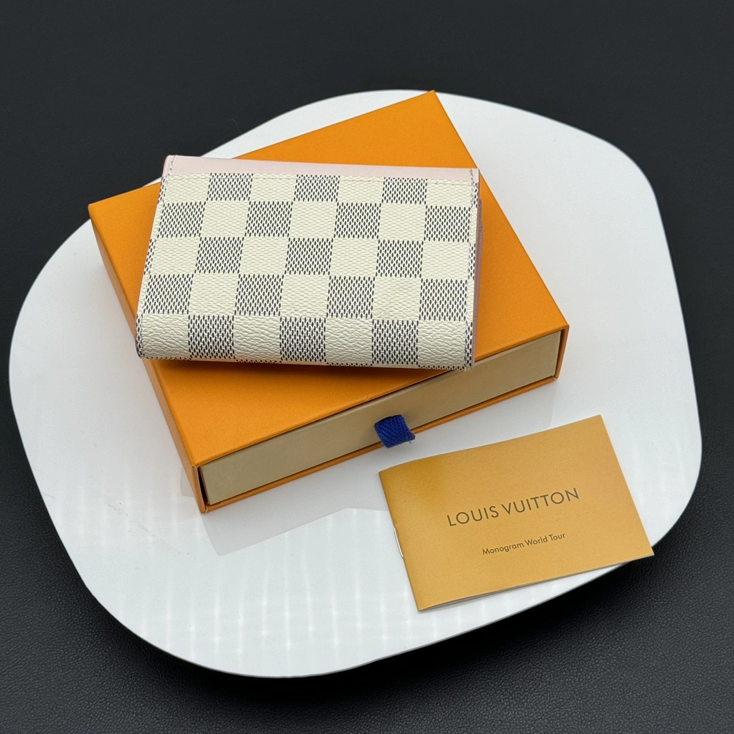 Louis Vuitton LV Card Case For Women Vibrant 8130