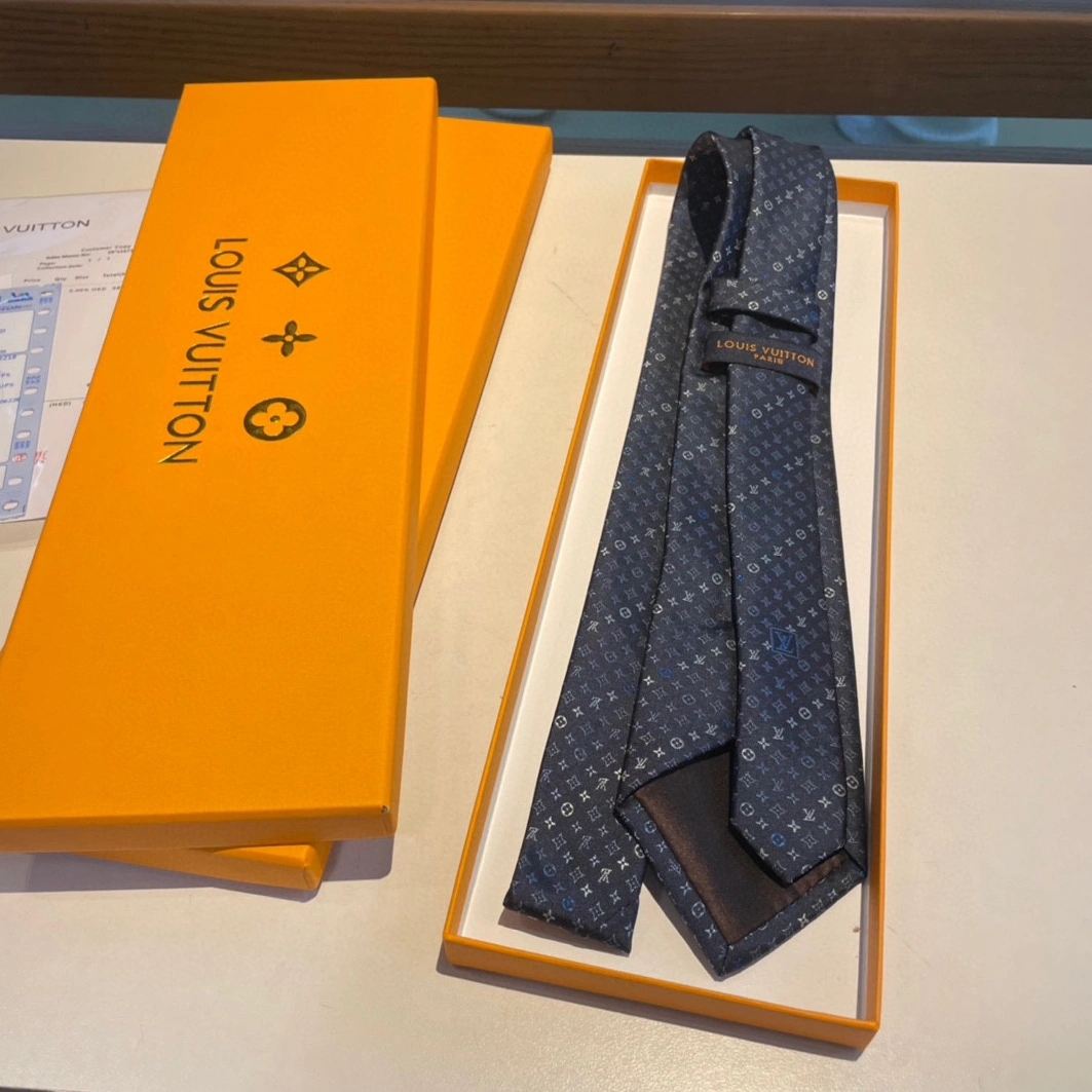Louis Vuitton LV Necktie For Men Durable 8288 - Image 5