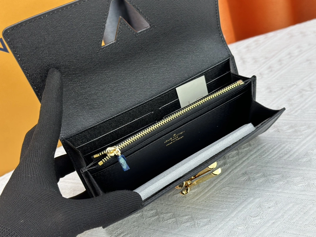 Louis Vuitton LV Wallets Efficient 1754 - Image 7