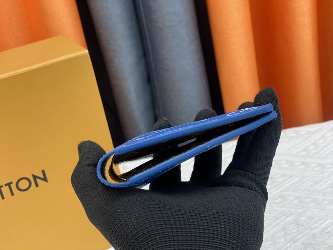 Louis Vuitton LV Wallets For Unisex ModernLook 1522 - Image 3