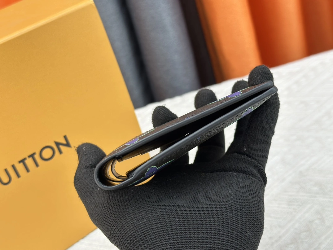 Louis Vuitton LV Wallets HighQuality 3446 - Image 3