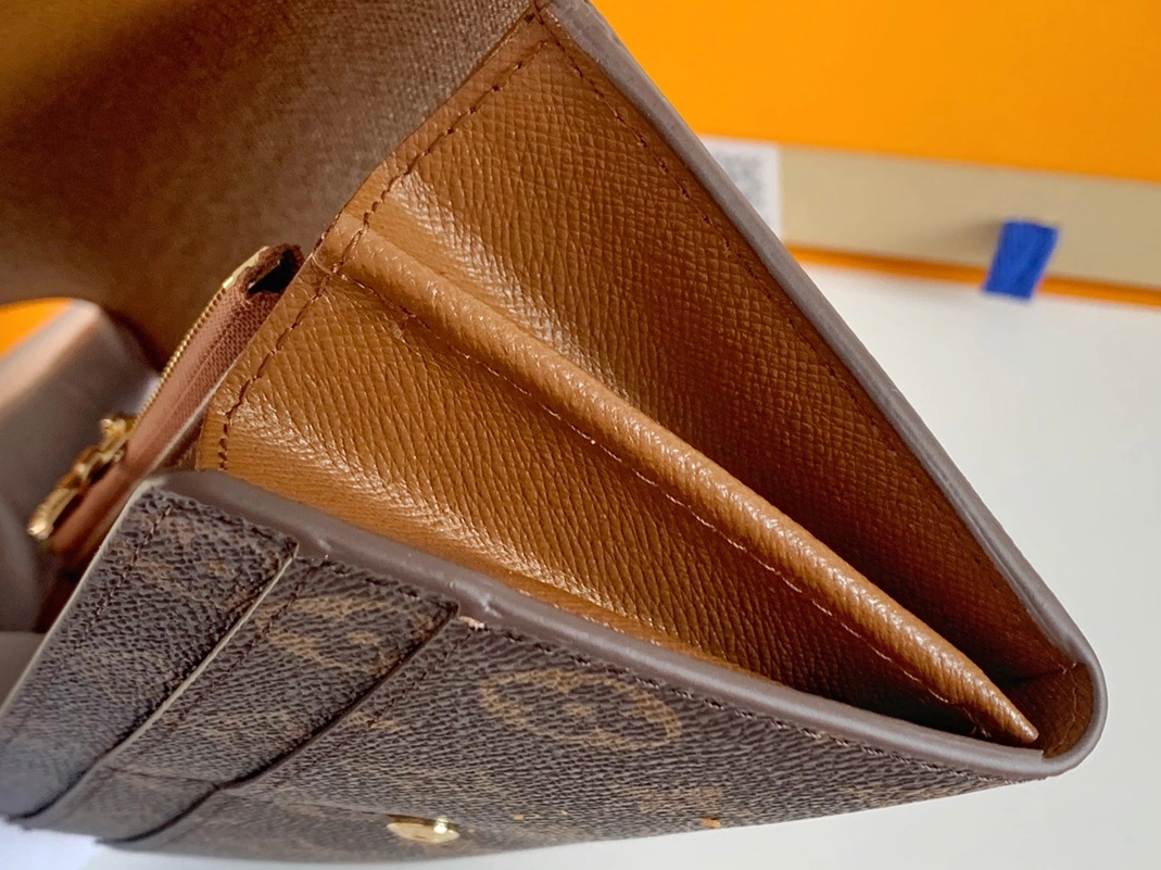 Louis Vuitton LV Wallets In Coffee For Women Lightweight 2718 - Image 6