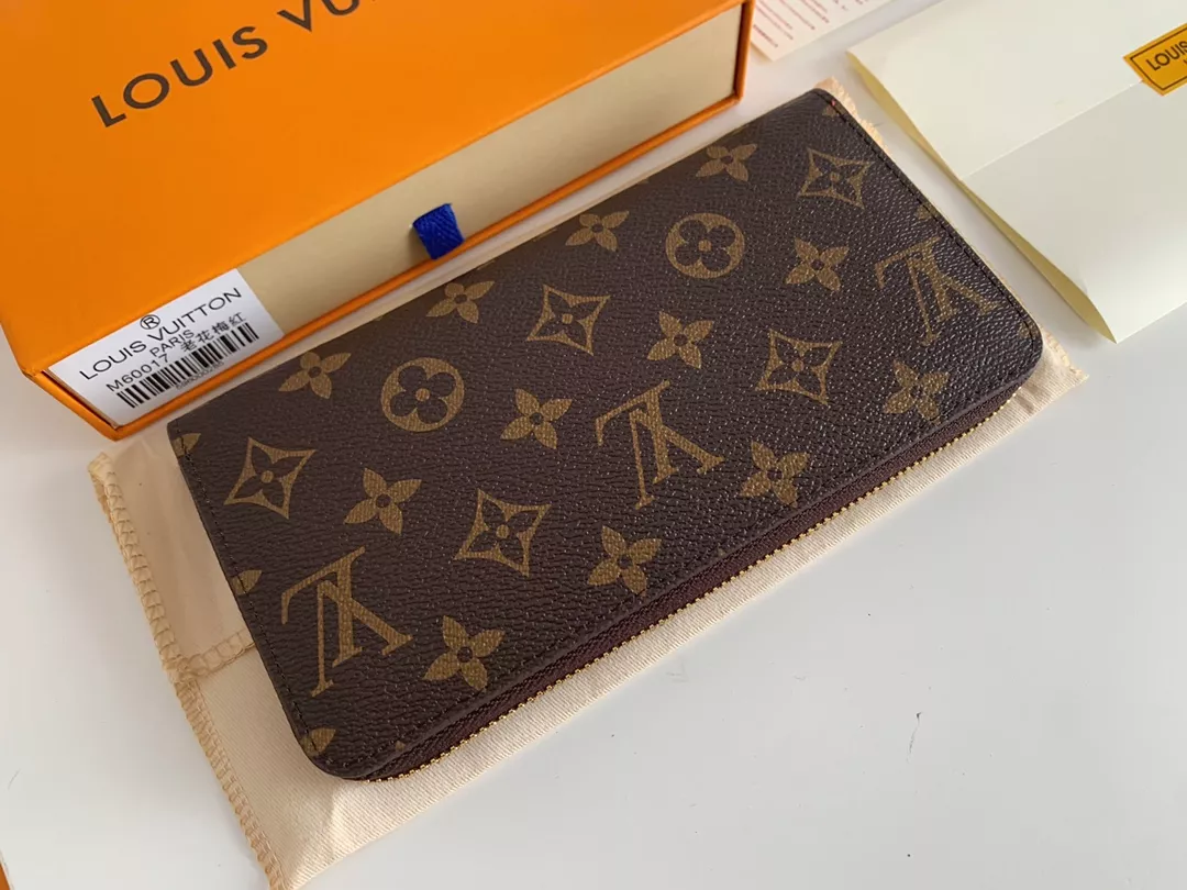 Louis Vuitton LV Wallets In Rose Red Modern 3923