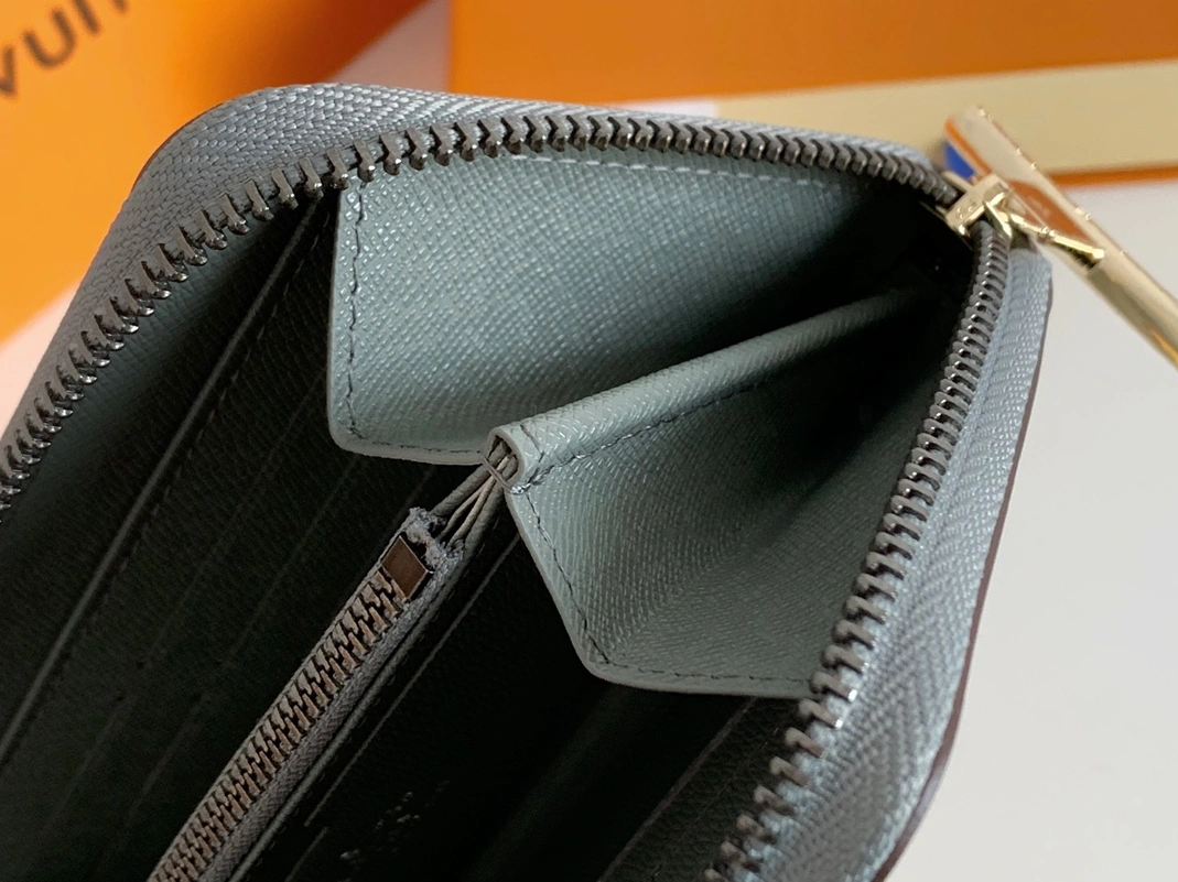 Louis Vuitton LV Wallets Refined 4177 - Image 7