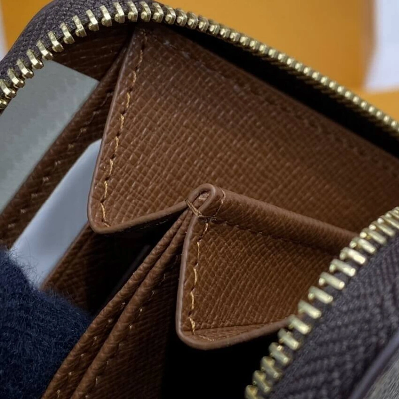Goldcolou Louis Vuitton Monogram Canvas Zippy Coin Purse - Image 8