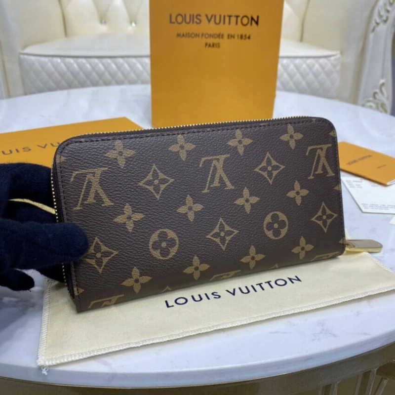 3 large g Louis Vuitton Monogram Zippy Wallet Brown - Image 3