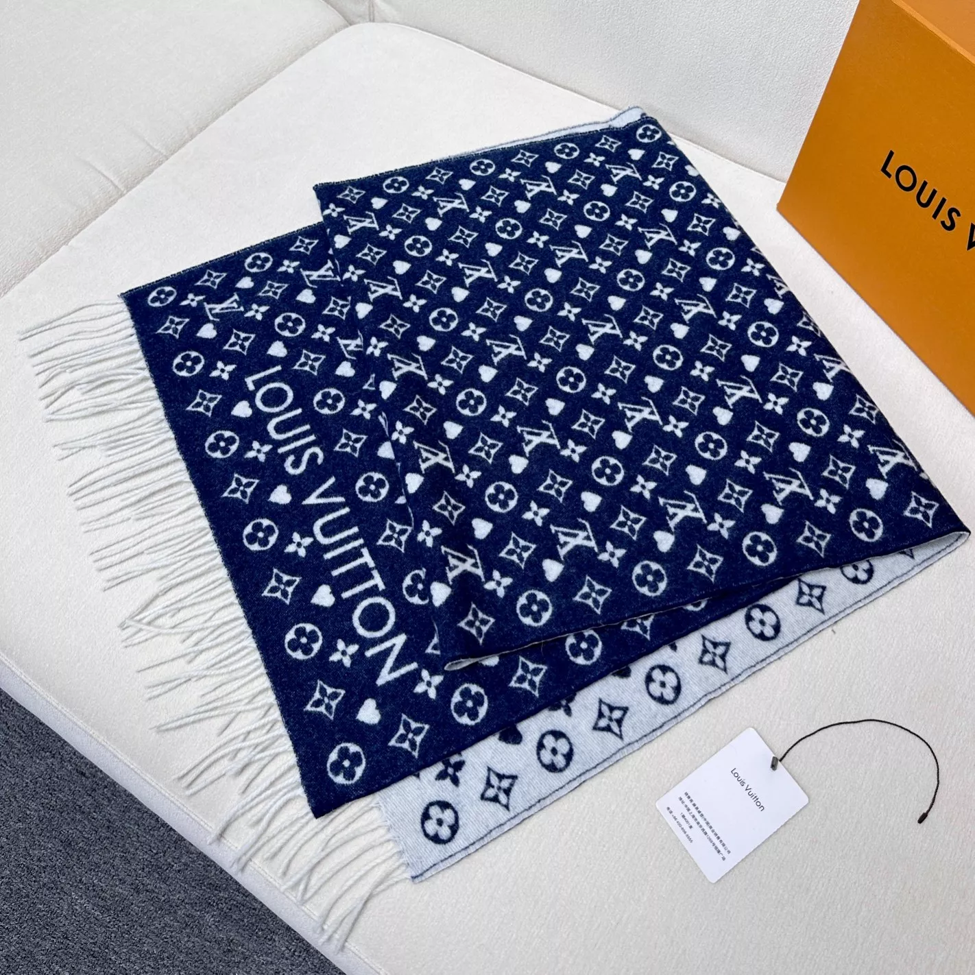 Louis Vuitton Scarf For Unisex HighQuality 413