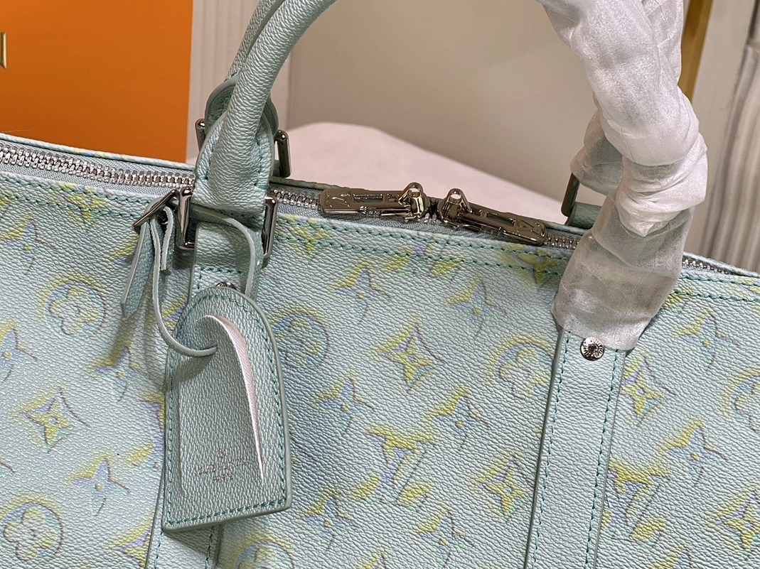 Louis Vuitton Travel Bags Bright 7628 - Image 4