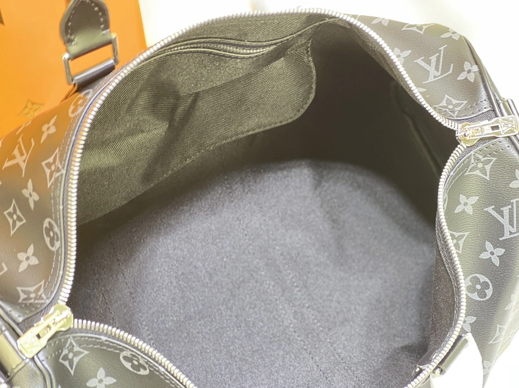 Louis Vuitton Travel Bags For Unisex Comfortable 7235 - Image 8