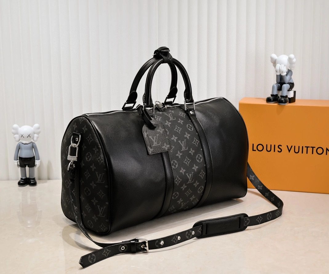 Louis Vuitton Travel Bags Modern 7477