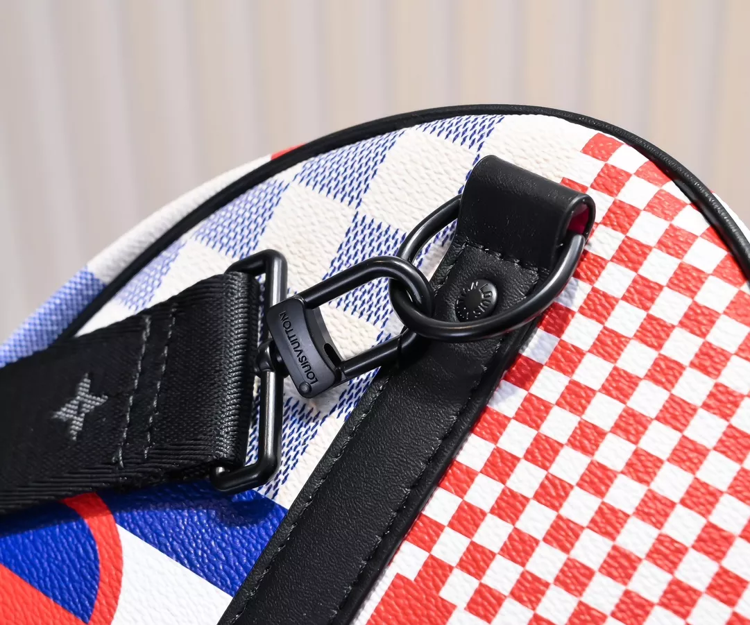 Louis Vuitton Travel Bags Sleek 1999 - Image 5