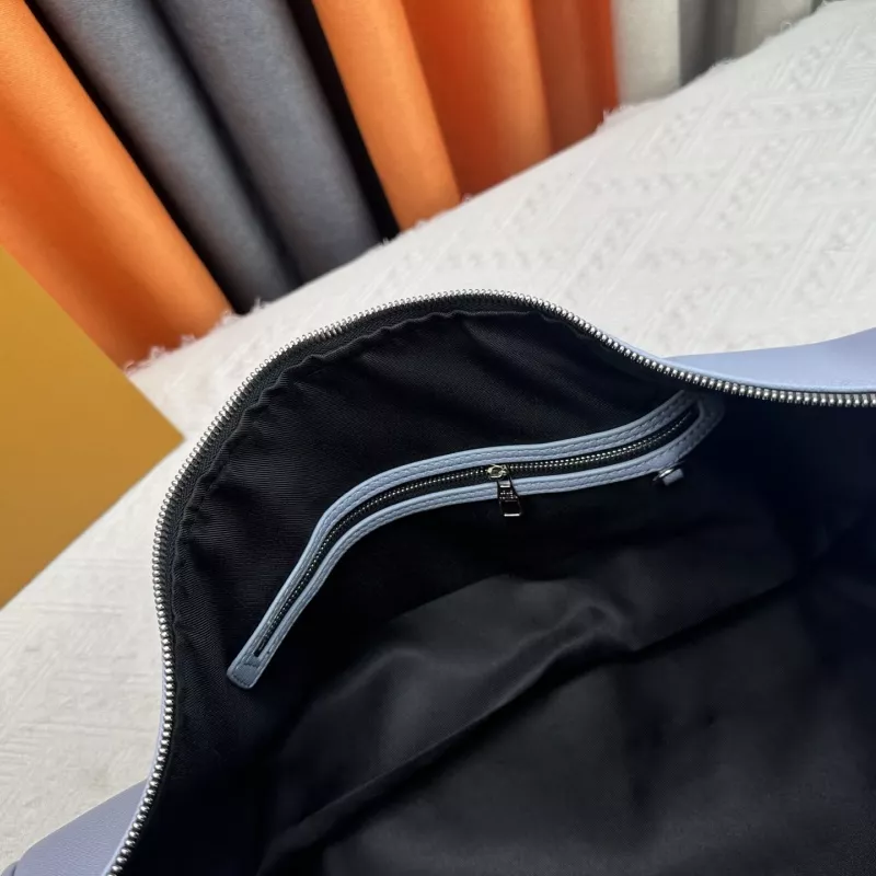 Louis Vuitton Travel Bags Trendsetting 4205 - Image 7