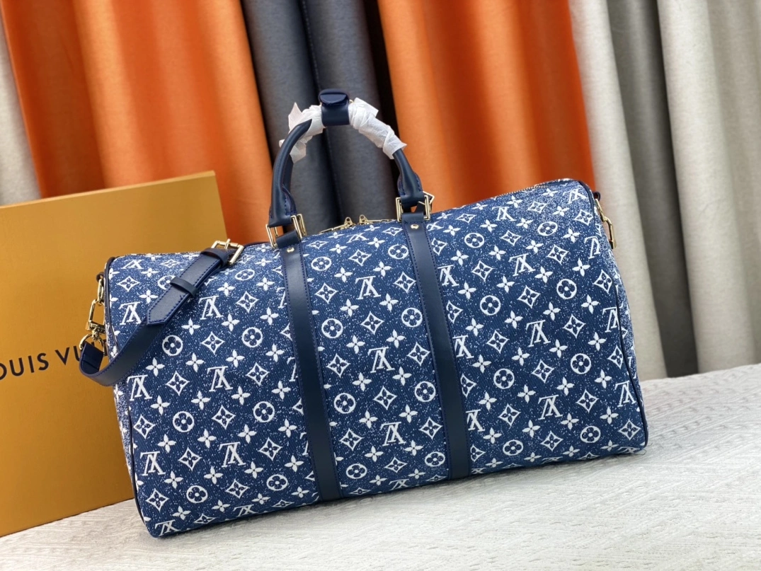 Louis Vuitton Travel Bags WellDesigned 153 - Image 4