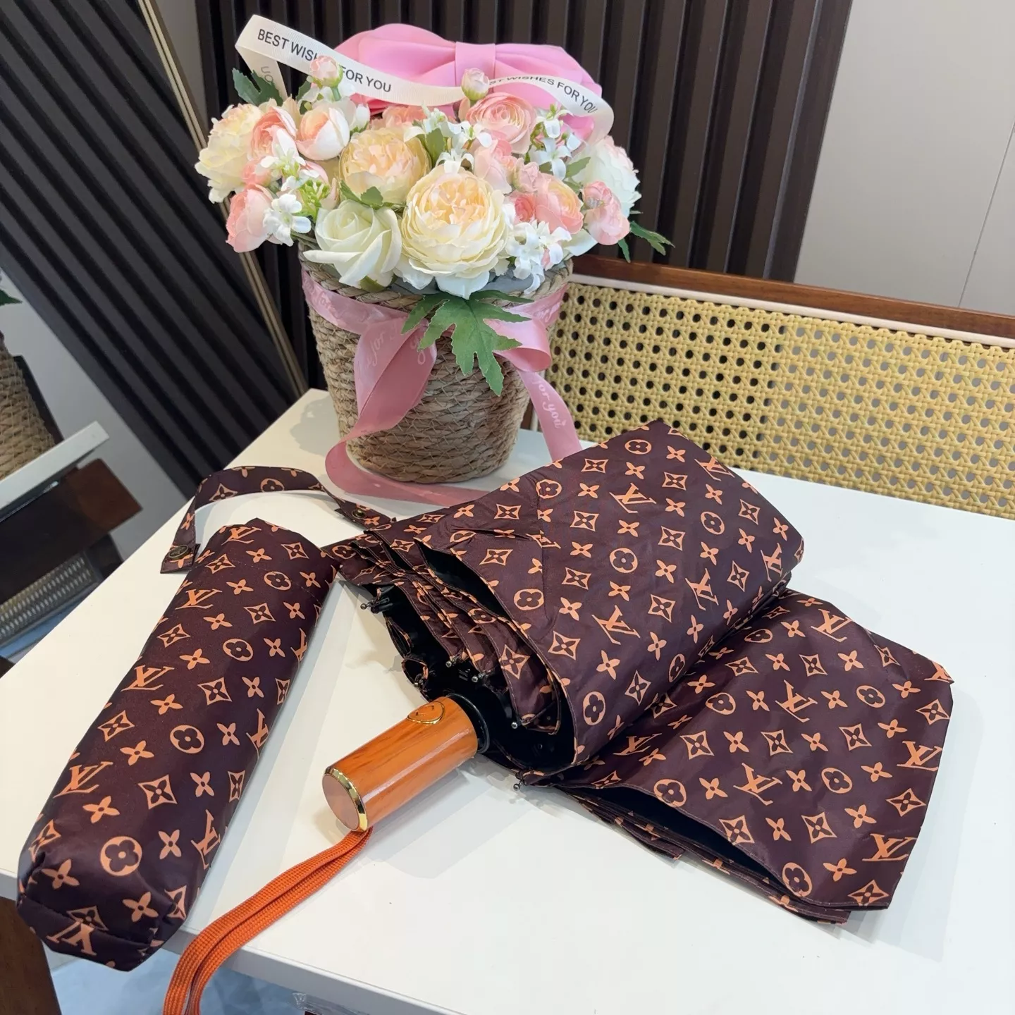 Louis Vuitton Umbrellas Minimalist 5799 - Image 4