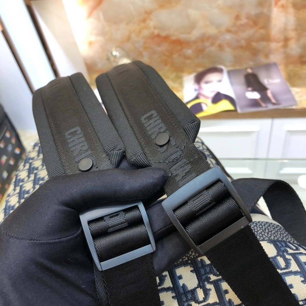 Minimalist 2074 Christian Dior AAA Man Backpacks - Image 6