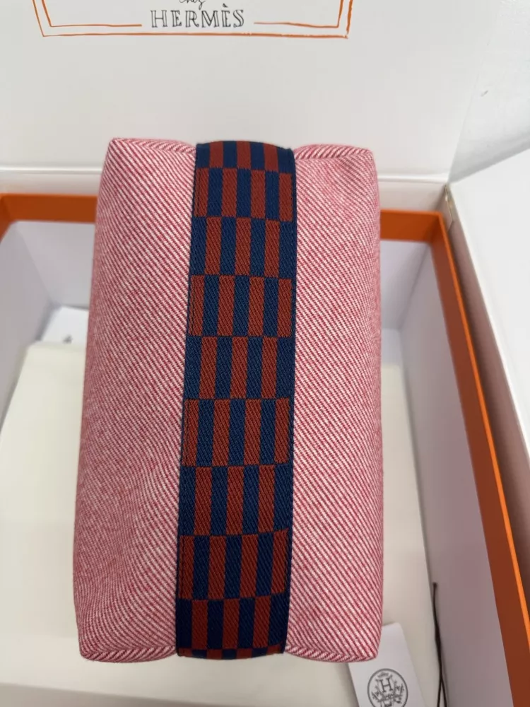 Modern 6561 Hermes AAA Quality Handbags For Women - Image 4