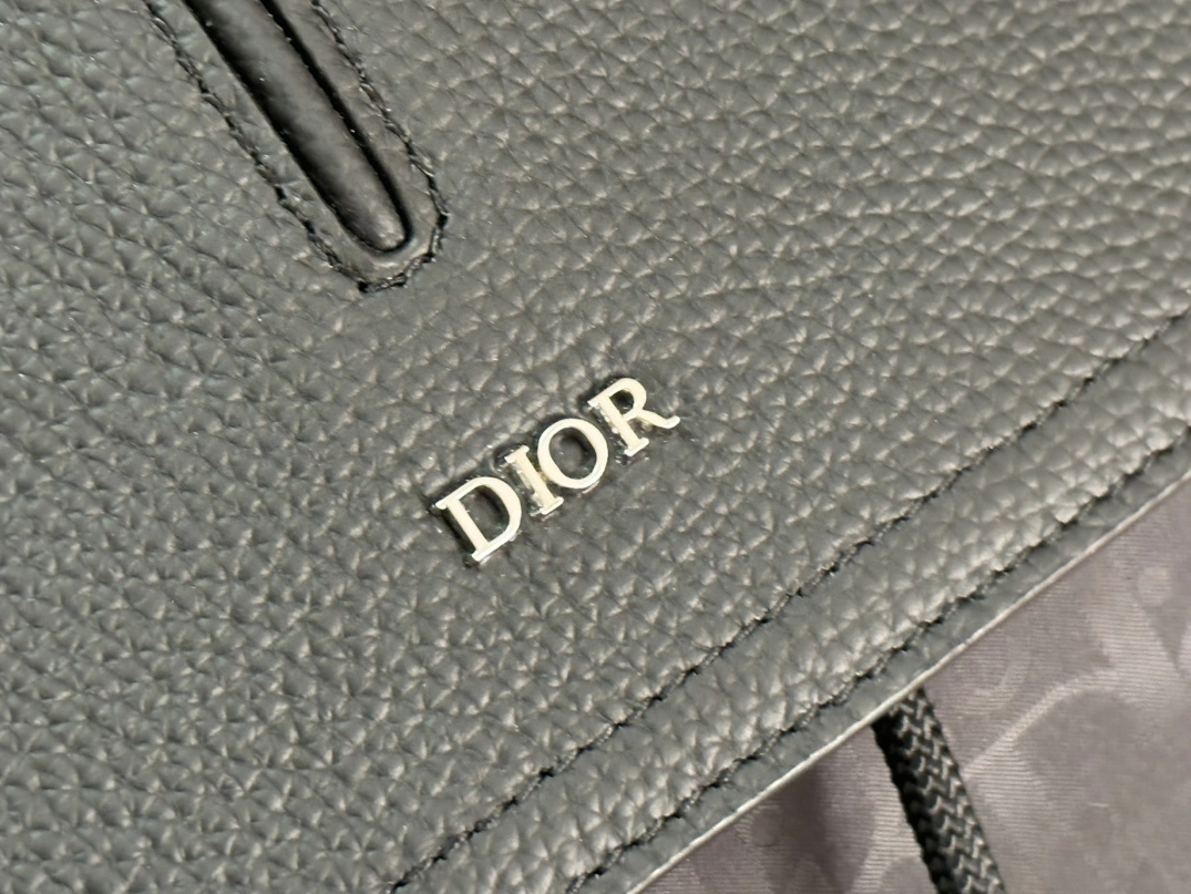 ModernLook 2690 Christian Dior AAA Man Backpacks - Image 5