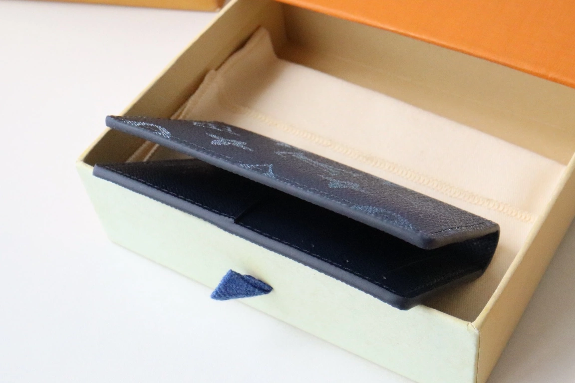 ModernLook 7104 Louis Vuitton LV Card Case - Image 3